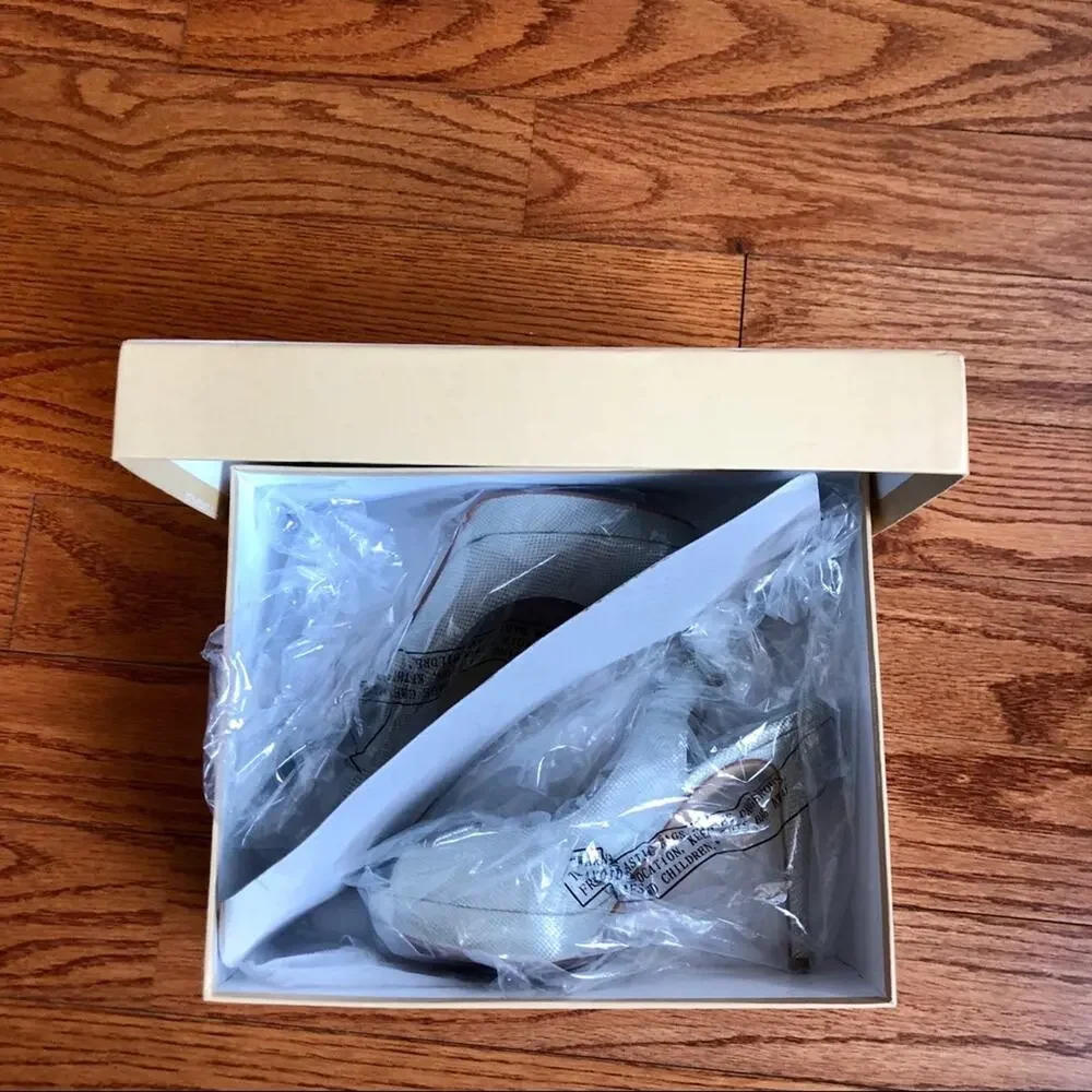 Michael Kors Metallic White Leather York Sling Back Platform Heels Size 7.5